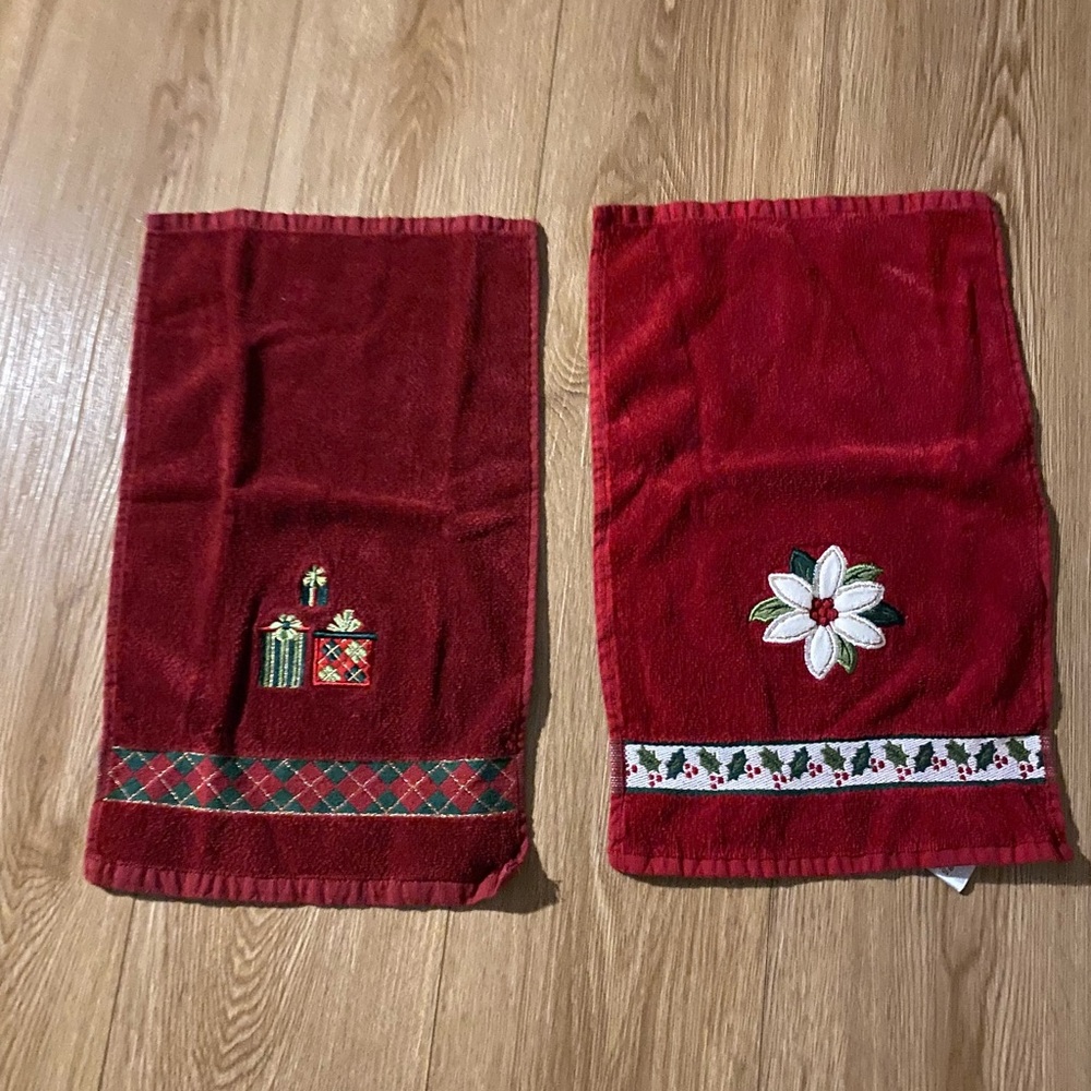 2 Vintage RITZ Cotton Christmas Hand Towels